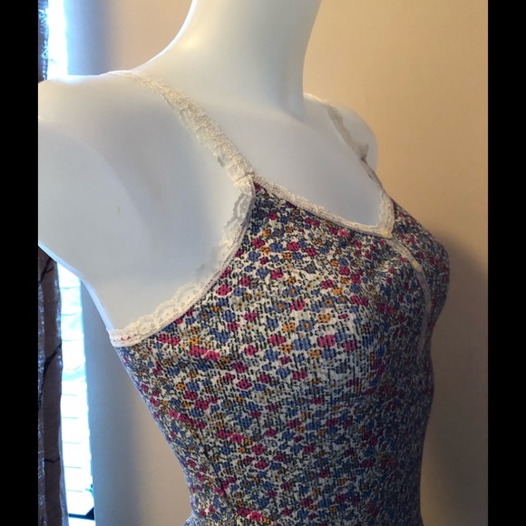 OLD NAVY LACED SPAGHETTI STRAPS TANK TOP Sz XS - Picture 6 of 12
